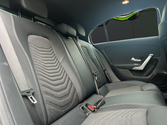 Mercedes-Benz Clase A 200 120 kW (163 CV)
