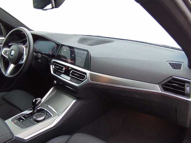 BMW Serie 4 420d Gran Coupe color Blanco. Año 2023. 140KW(190CV). Diésel. En concesionario Augusta Aragon S.A. de Zaragoza