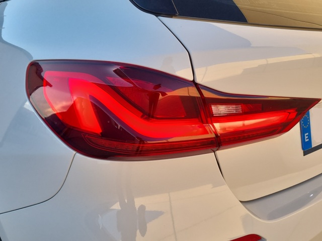 BMW Serie 1 118d color Blanco. Año 2021. 110KW(150CV). Diésel. En concesionario FINESTRAT Automoviles Fersan, S.A. de Alicante