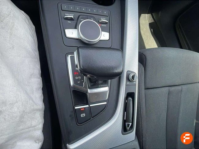 Foto 28 Audi A4 S line 35 TFSI 110 kW (150 CV) S tronic