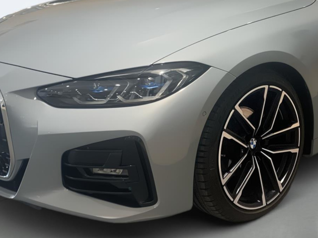 BMW Serie 4 420d Cabrio color Gris. Año 2024. 140KW(190CV). Diésel. En concesionario Automotor Premium Viso - Málaga de Málaga