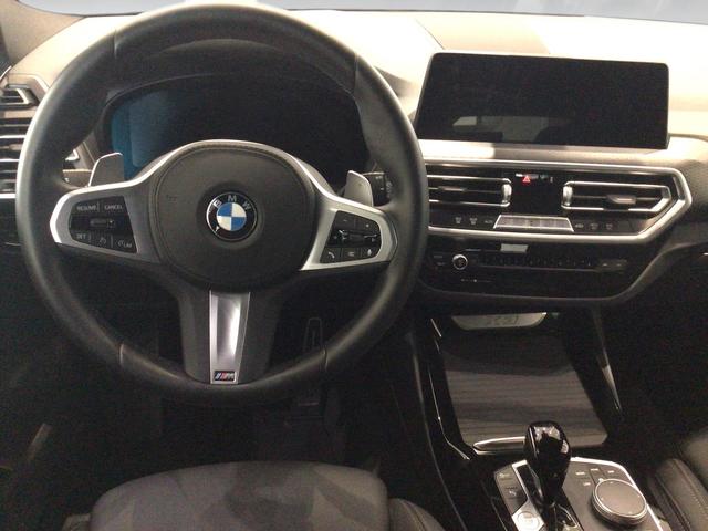 BMW X3 xDrive20d color Gris oscuro. Año 2024. 140KW(190CV). Híbrido Electro/Diesel. En concesionario Automotor Premium Velázquez - Málaga de Málaga