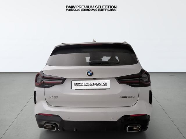 BMW X3 xDrive20d color Blanco. Año 2024. 140KW(190CV). Diésel. En concesionario Automotor Premium Viso - Málaga de Málaga