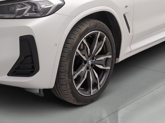 BMW X3 xDrive20d color Blanco. Año 2024. 140KW(190CV). Diésel. En concesionario Automotor Premium Viso - Málaga de Málaga