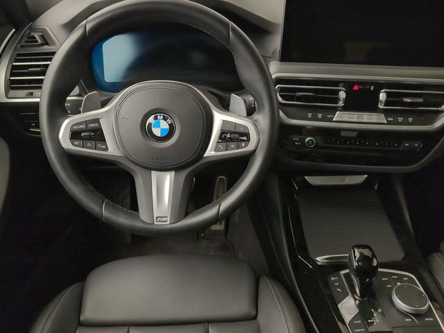 BMW X3 xDrive20d color Blanco. Año 2024. 140KW(190CV). Diésel. En concesionario Automotor Premium Viso - Málaga de Málaga