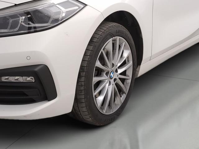 BMW Serie 1 118i color Blanco. Año 2024. 103KW(140CV). Gasolina. En concesionario Automotor Premium Viso - Málaga de Málaga