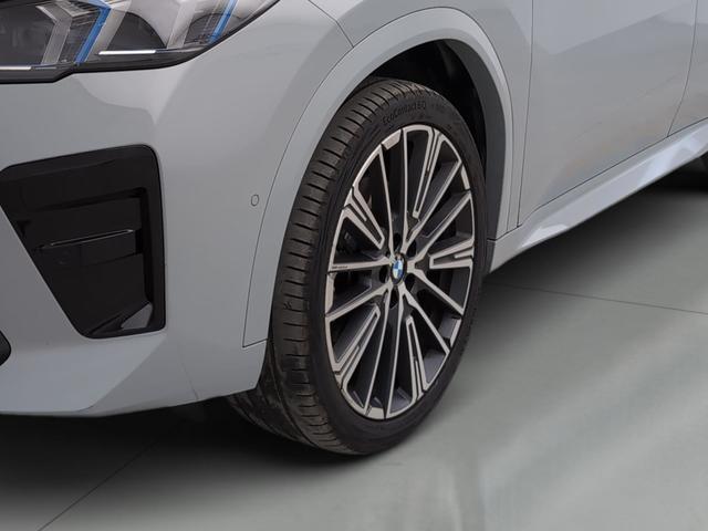 BMW X2 sDrive20i color Gris. Año 2024. 125KW(170CV). Gasolina. En concesionario Automotor Premium Viso - Málaga de Málaga