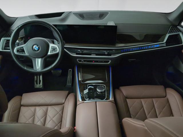 BMW X5 xDrive40d color Negro. Año 2024. 259KW(352CV). Diésel. En concesionario Automotor Premium Viso - Málaga de Málaga