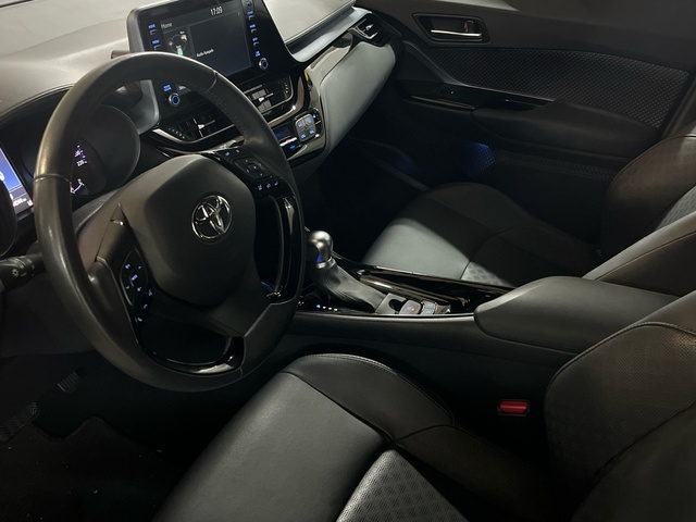 Toyota C-HR 180H Advance Luxury 135 kW (184 CV)