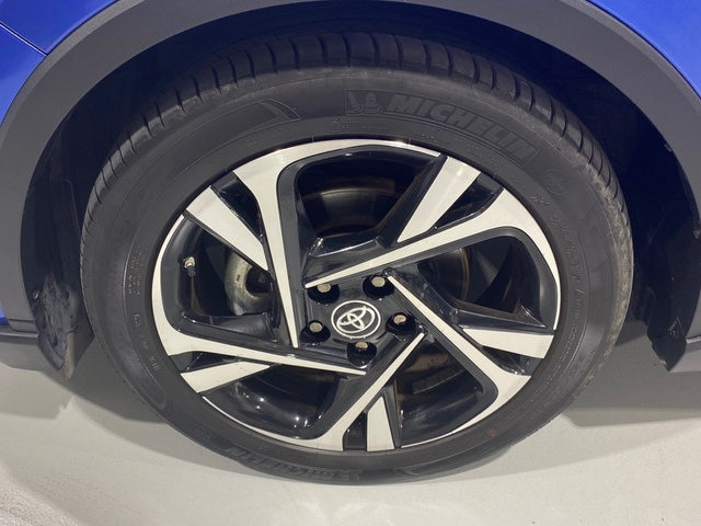 Toyota C-HR 1.8 125H Advance 90 kW (122 CV)