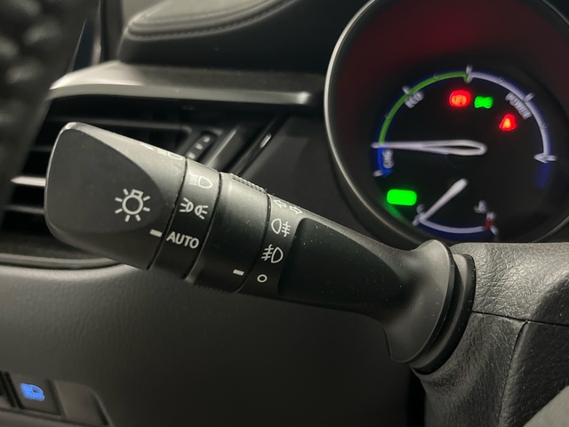 Toyota C-HR 1.8 125H Advance 90 kW (122 CV)