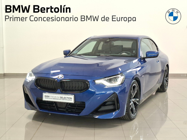BMW Serie 2 220i Coupe color Azul. Año 2024. 135KW(184CV). Gasolina. En concesionario Automoviles Bertolin, S.L. de Valencia