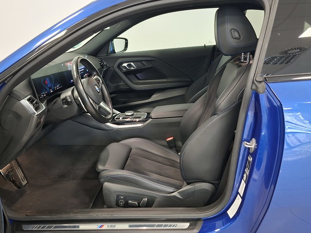 BMW Serie 2 220i Coupe color Azul. Año 2024. 135KW(184CV). Gasolina. En concesionario Automoviles Bertolin, S.L. de Valencia
