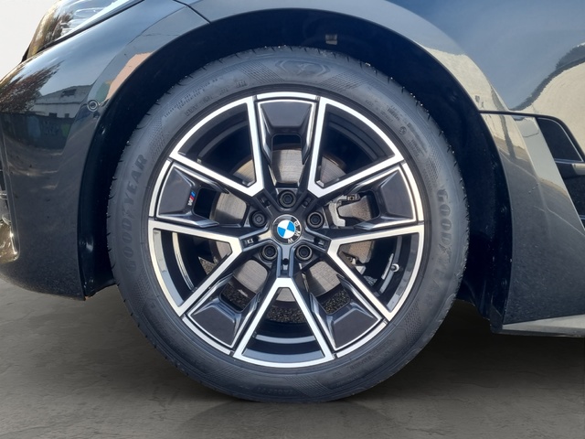 BMW Serie 4 420d Gran Coupe color Negro. Año 2024. 140KW(190CV). Diésel. En concesionario FINESTRAT Automoviles Fersan, S.A. de Alicante