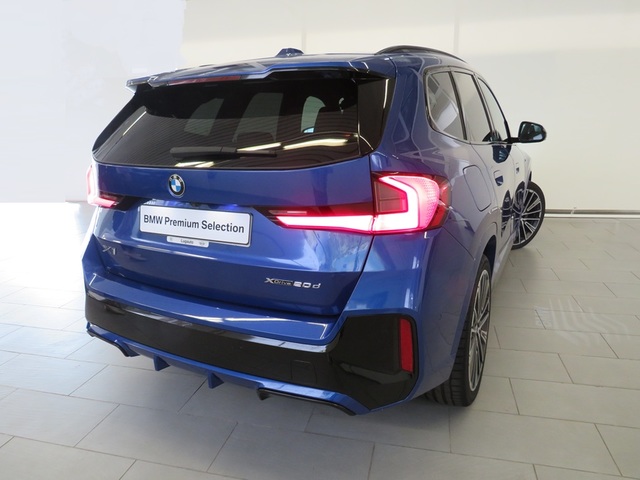 BMW X1 xDrive20d color Azul. Año 2023. 120KW(163CV). Diésel. En concesionario Lugauto S.A. de Lugo