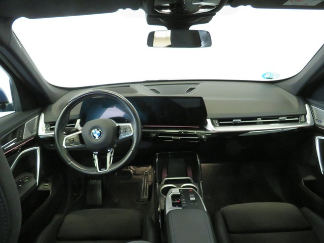 BMW X1 xDrive20d color Azul. Año 2023. 120KW(163CV). Diésel. En concesionario Lugauto S.A. de Lugo