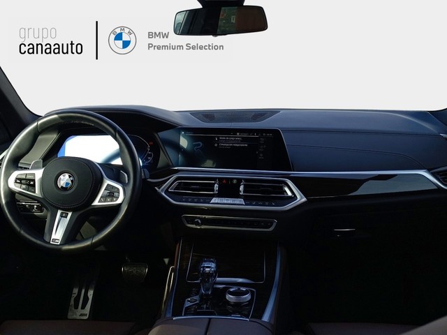 BMW X5 xDrive45e color Gris. Año 2021. 290KW(394CV). Híbrido Electro/Gasolina. En concesionario TACO de Sta. C. Tenerife