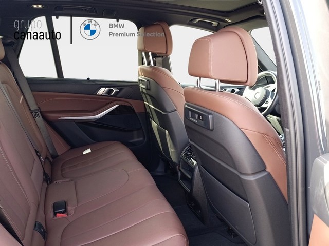 BMW X5 xDrive45e color Gris. Año 2021. 290KW(394CV). Híbrido Electro/Gasolina. En concesionario TACO de Sta. C. Tenerife