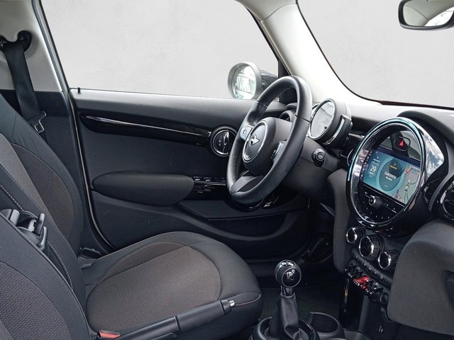 fotoG 7 del MINI MINI 5 Puertas Cooper 100 kW (136 CV) 136cv Gasolina del 2021 en Vizcaya