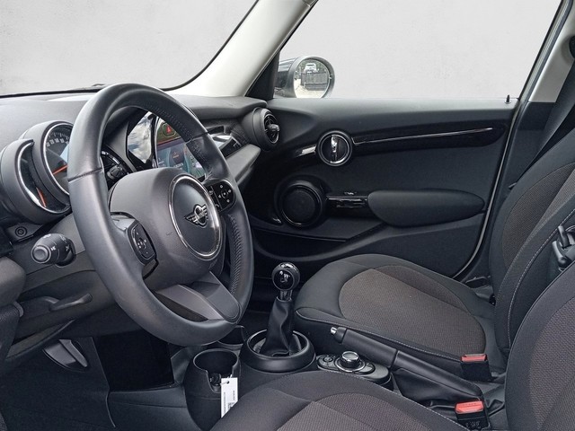 fotoG 9 del MINI MINI 5 Puertas Cooper 100 kW (136 CV) 136cv Gasolina del 2021 en Vizcaya