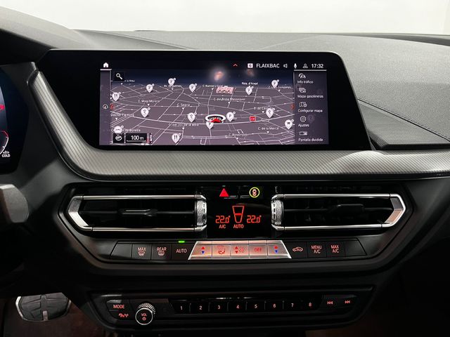 BMW Serie 1 118d color Rojo. Año 2020. 110KW(150CV). Diésel. En concesionario Unicars Ponent de Lleida