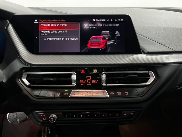 BMW Serie 1 118d color Rojo. Año 2020. 110KW(150CV). Diésel. En concesionario Unicars Ponent de Lleida