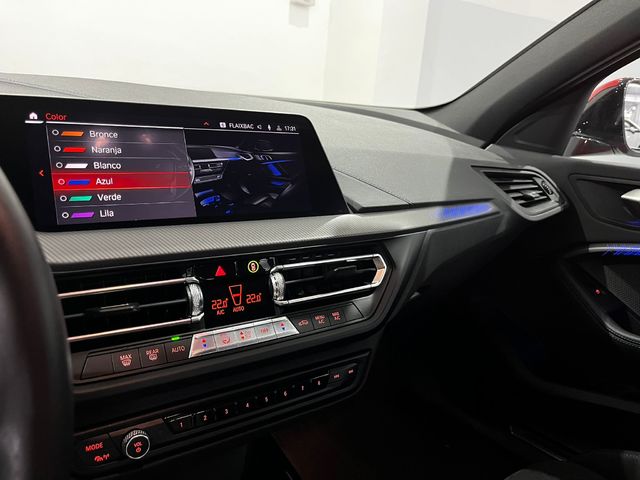 BMW Serie 1 118d color Rojo. Año 2020. 110KW(150CV). Diésel. En concesionario Unicars Ponent de Lleida