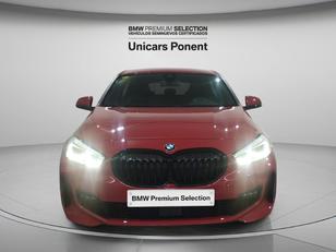 Fotos de BMW Serie 1 118d color Rojo. Año 2020. 110KW(150CV). Diésel. En concesionario Unicars Ponent de Lleida