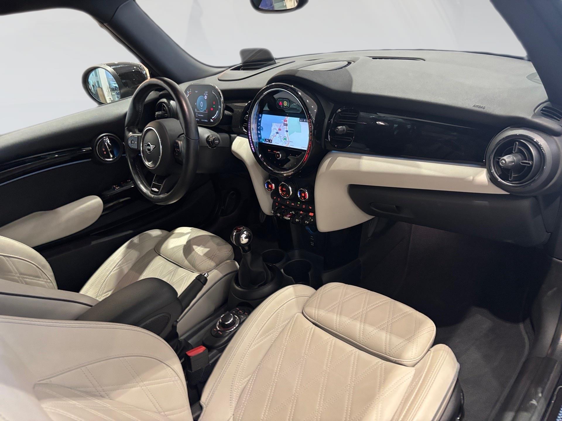 fotoG 7 del MINI MINI Cooper 100 kW (136 CV) 136cv Gasolina del 2021 en Almería