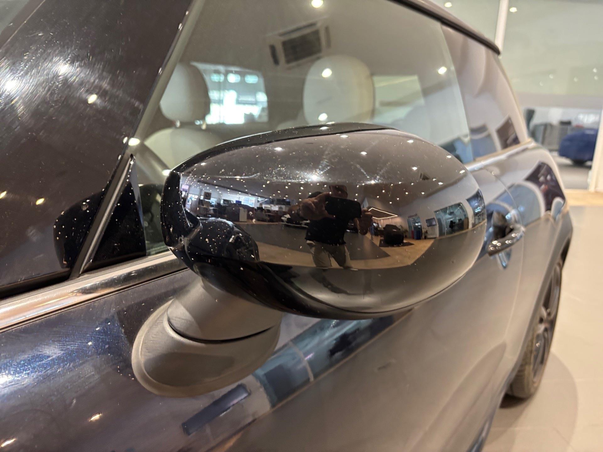 fotoG 22 del MINI MINI Cooper 100 kW (136 CV) 136cv Gasolina del 2021 en Almería