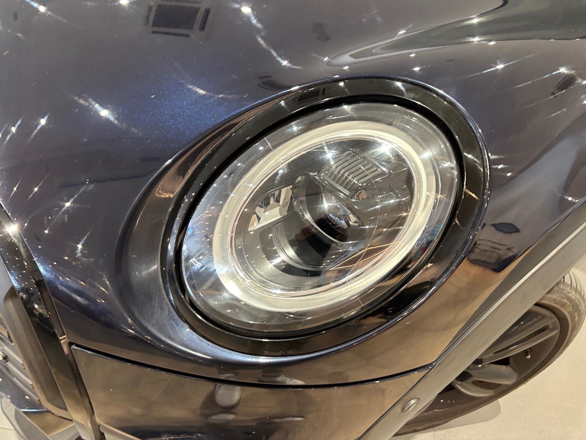 fotoG 23 del MINI MINI Cooper 100 kW (136 CV) 136cv Gasolina del 2021 en Almería