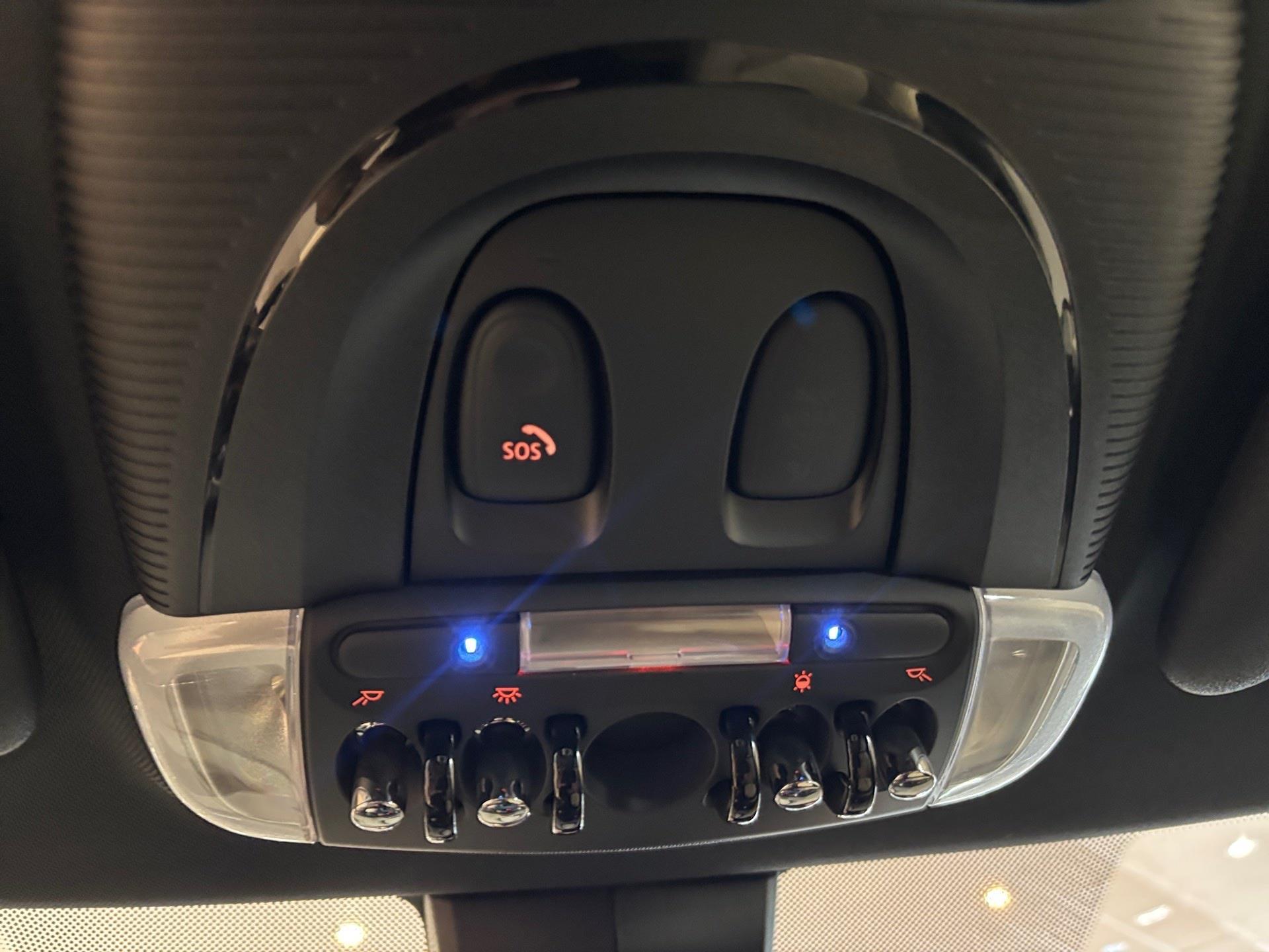 fotoG 25 del MINI MINI Cooper 100 kW (136 CV) 136cv Gasolina del 2021 en Almería