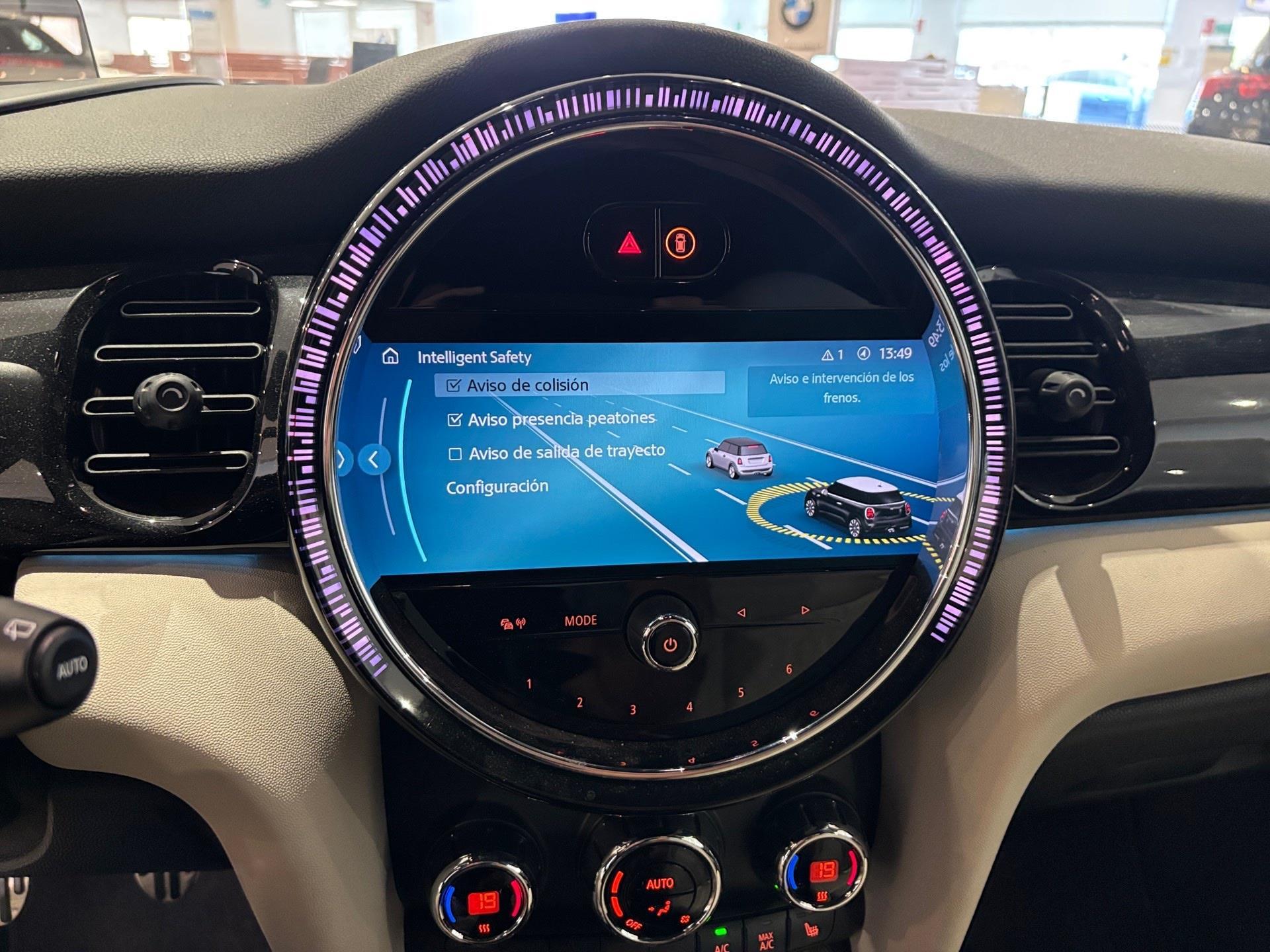 fotoG 31 del MINI MINI Cooper 100 kW (136 CV) 136cv Gasolina del 2021 en Almería