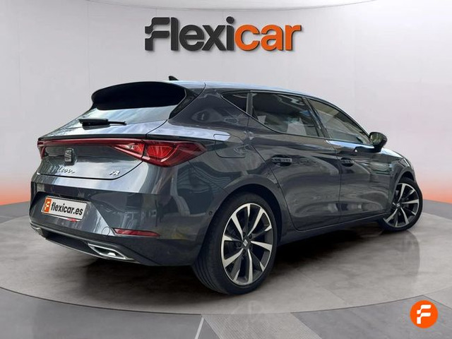 Foto 3 SEAT León 1.5 eTSI S&S FR DSG 110 kW (150 CV)
