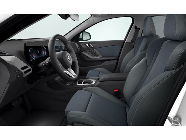 BMW Serie 1 118d color Blanco. Año 2025. 110KW(150CV). Diésel. En concesionario SAN JUAN Automoviles Fersan S.A. de Alicante