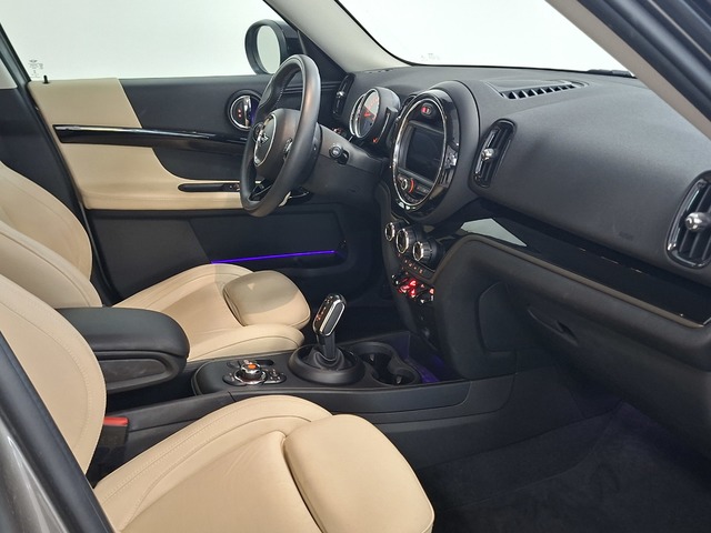 fotoG 7 del MINI MINI Countryman Cooper 100 kW (136 CV) 136cv Gasolina del 2020 en Valencia