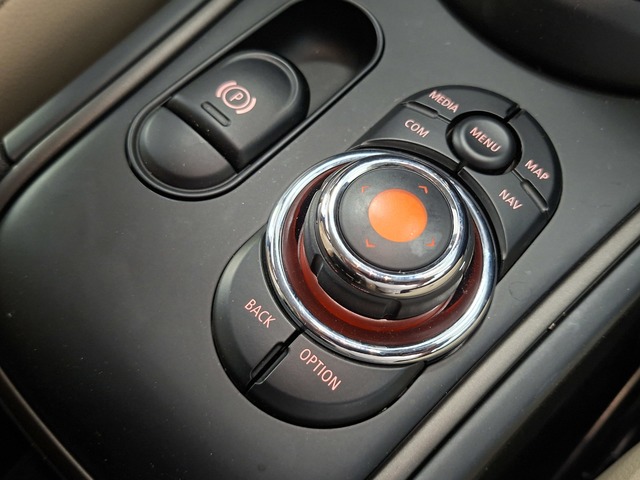 fotoG 26 del MINI MINI Countryman Cooper 100 kW (136 CV) 136cv Gasolina del 2020 en Valencia