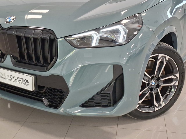BMW X1 sDrive20i color Verde. Año 2024. 125KW(170CV). Gasolina. En concesionario Automoviles Bertolin S.L. de Valencia