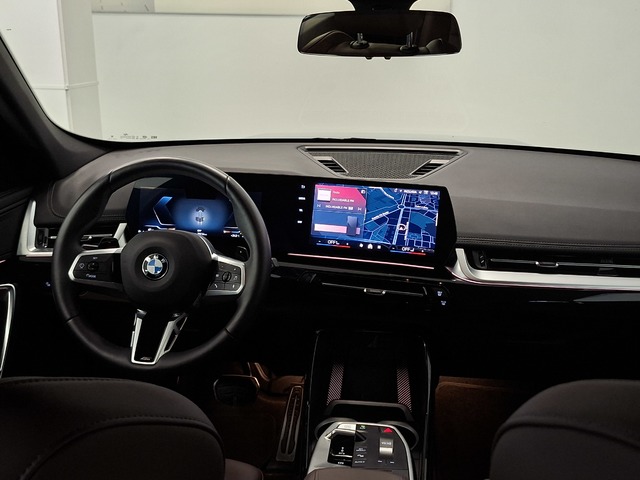 BMW X1 sDrive20i color Verde. Año 2024. 125KW(170CV). Gasolina. En concesionario Automoviles Bertolin S.L. de Valencia