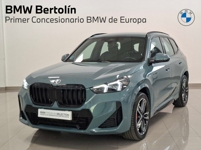 BMW X1 sDrive20i color Verde. Año 2024. 125KW(170CV). Gasolina. En concesionario Automoviles Bertolin S.L. de Valencia