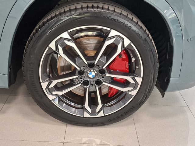 BMW X1 sDrive20i color Verde. Año 2024. 125KW(170CV). Gasolina. En concesionario Automoviles Bertolin S.L. de Valencia