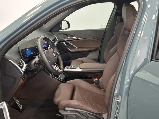BMW X1 sDrive20i color Verde. Año 2024. 125KW(170CV). Gasolina. En concesionario Automoviles Bertolin S.L. de Valencia