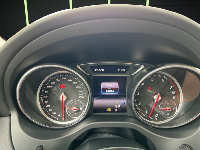 Mercedes-Benz CLA 180 90 kW (122 CV)