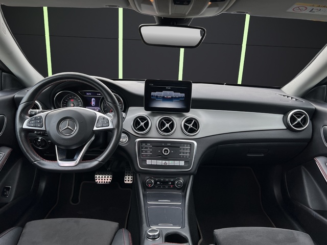 Mercedes-Benz CLA 180 90 kW (122 CV)