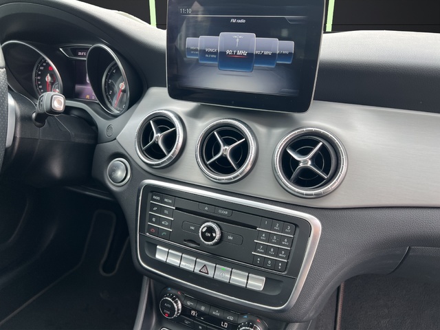 Mercedes-Benz CLA 180 90 kW (122 CV)