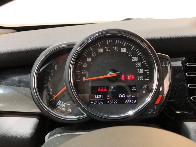 fotoG 18 del MINI MINI 5 Puertas Cooper 100 kW (136 CV) 136cv Gasolina del 2022 en Madrid