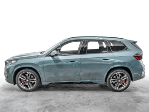 Fotos de BMW X1 sDrive20d color Verde. Año 2024. 120KW(163CV). Diésel. En concesionario Caetano Cuzco, Alcalá de Madrid