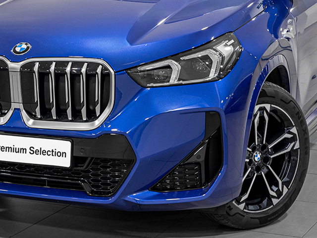 BMW X1 sDrive20d color Azul. Año 2024. 120KW(163CV). Diésel. En concesionario Caetano Cuzco, Alcalá de Madrid