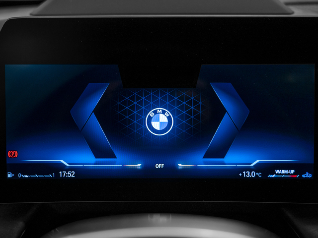 BMW X1 sDrive20d color Azul. Año 2024. 120KW(163CV). Diésel. En concesionario Caetano Cuzco, Alcalá de Madrid