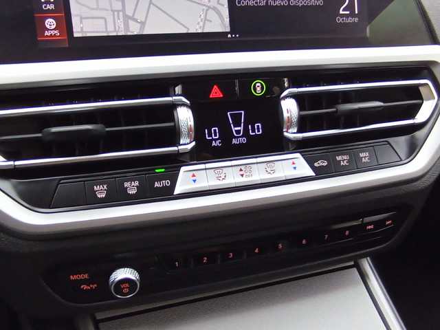 BMW Serie 3 318d color Negro. Año 2022. 110KW(150CV). Diésel. En concesionario Augusta Aragon S.A. de Zaragoza